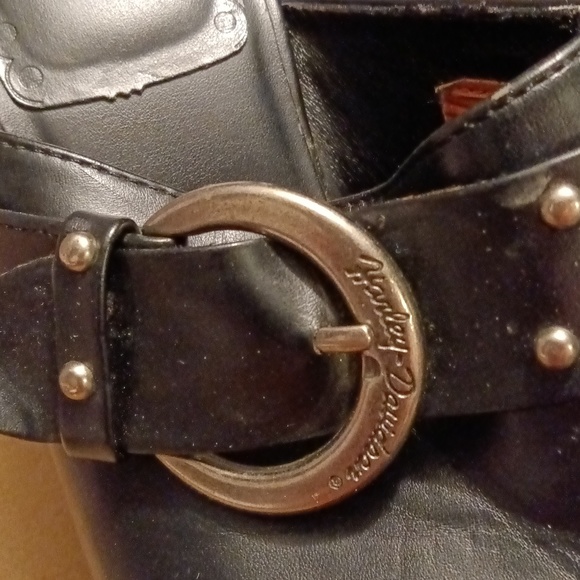 Clogs - Picture 2 of 8